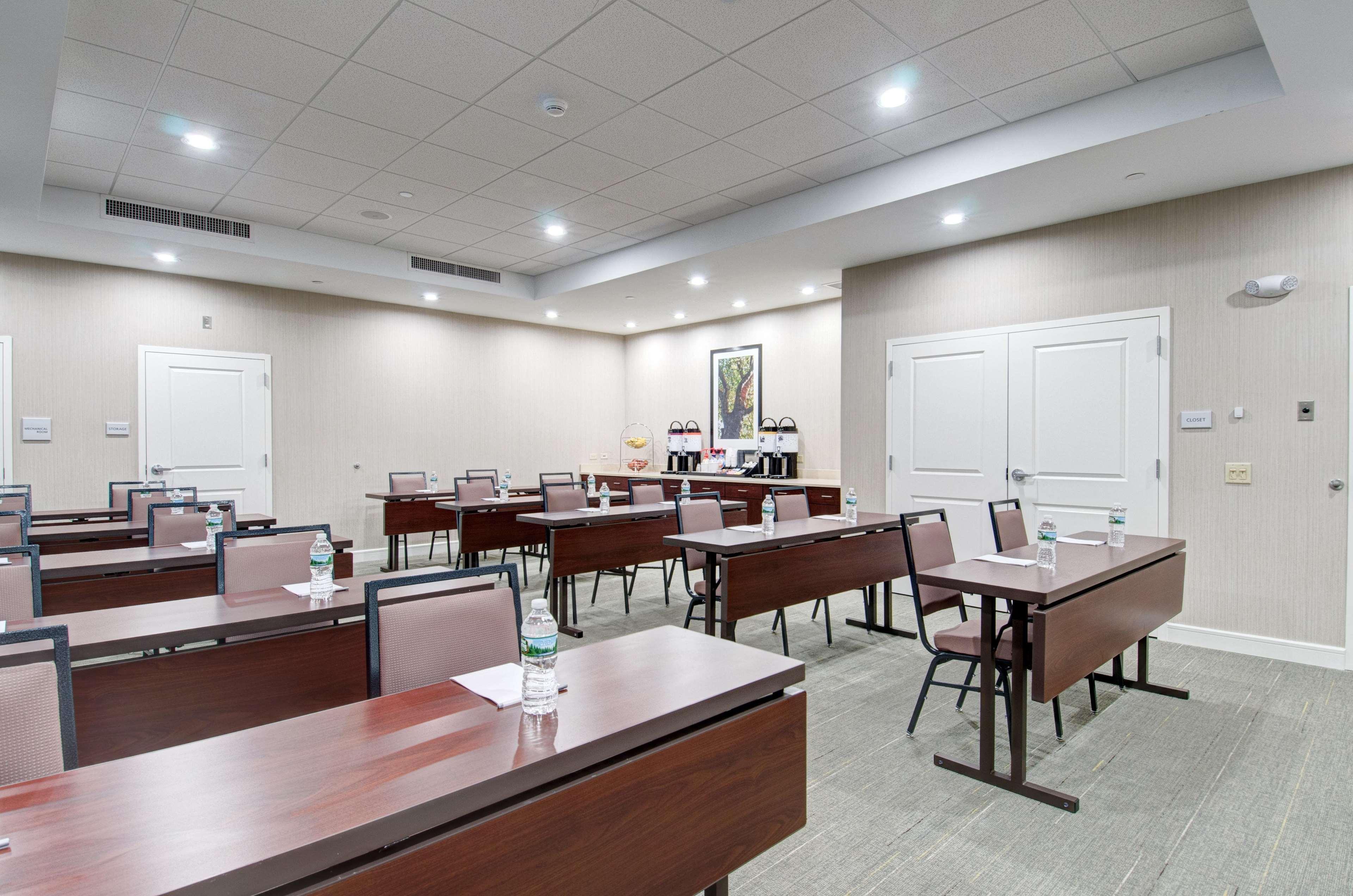 Hampton Inn Boston - Westborough Exterior foto