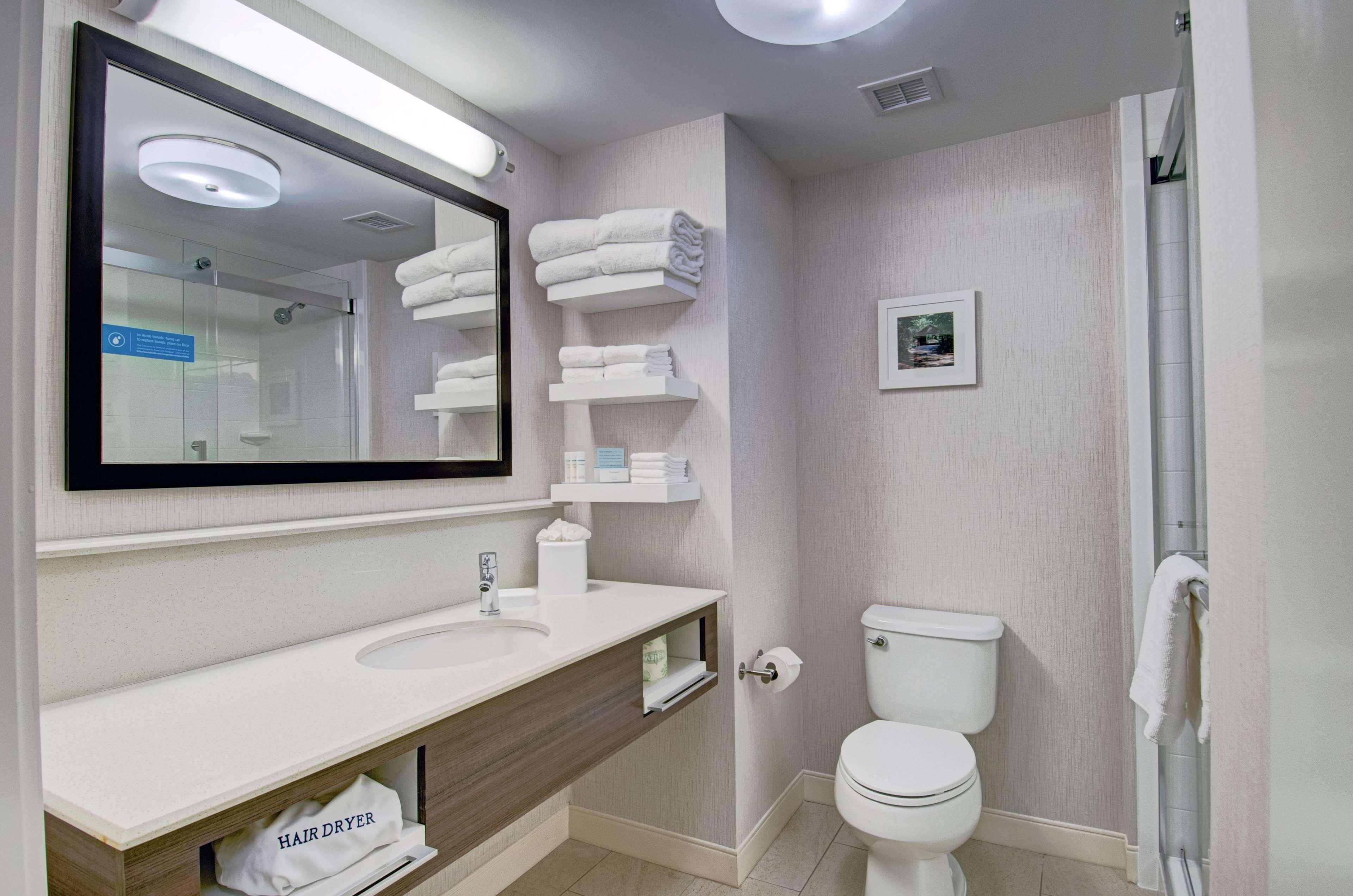 Hampton Inn Boston - Westborough Exterior foto